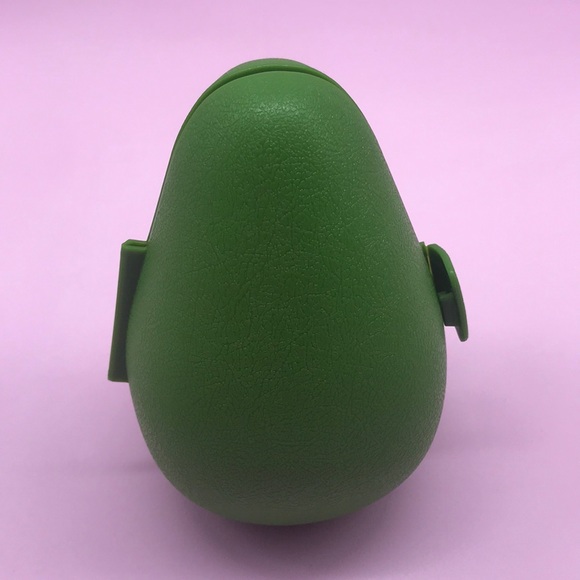 Tupperware Avocado Keeper - Picture 2 of 16